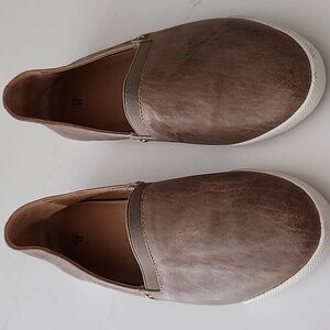 Frye leather slip ins size 8.5.